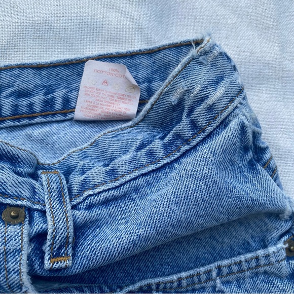 Vintage Jean Shorts Women’s Size 30 Denim High Rise Distressed Cotton - Picture 4 of 7